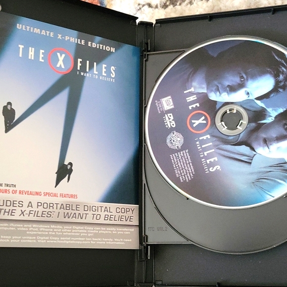 X-FILES Revelations and X-FILES Movie, I Want to BELIEVE - Picture 9 of 10